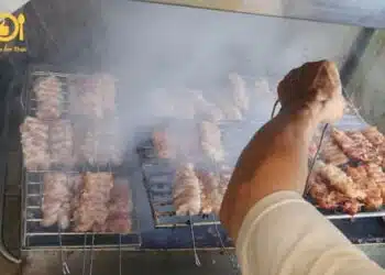 Review bún thịt nướng kim tiền Dì Út - Hương vị ẩm thực 40 năm