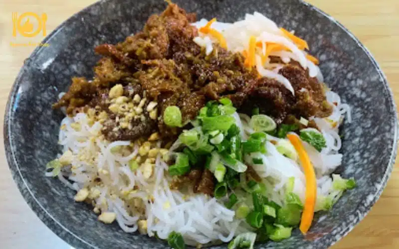 Review quán bún thịt nướng Lộc Nghĩa không thể bỏ qua ở Đà Lạt 9 bún thịt nướng lộc nghĩa