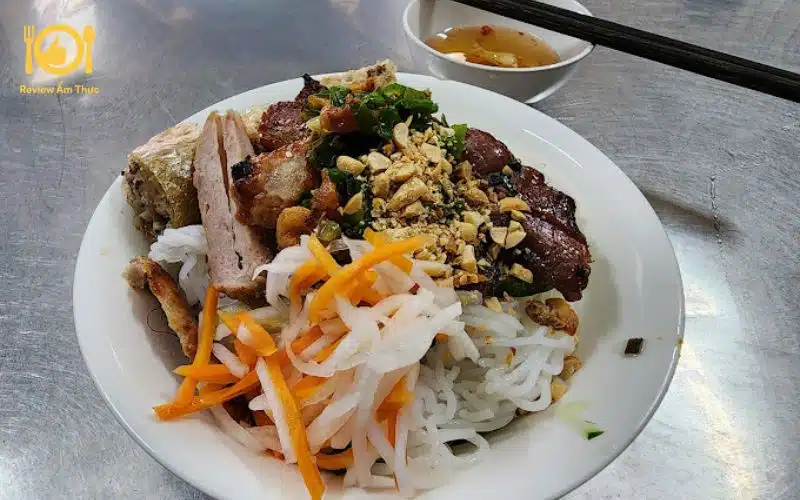 Review quán bún thịt nướng Nguyễn Công Trứ siêu ngon tại Quận 1 8 bún thịt nướng Nguyễn Công Trứ