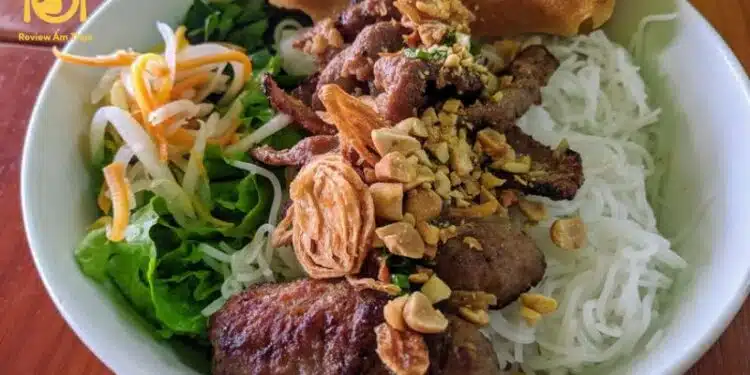 Review quán bún thịt nướng Oanh ngon trứ danh tại Bình Thạnh