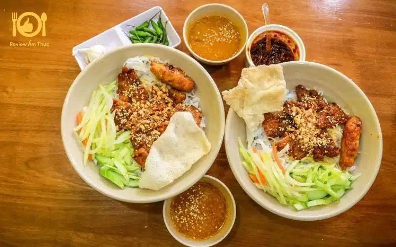 Bún thịt nướng ông Để - Quán ngon không thể bỏ lỡ tại Đà Nẵng 7 bún thịt nướng ông để