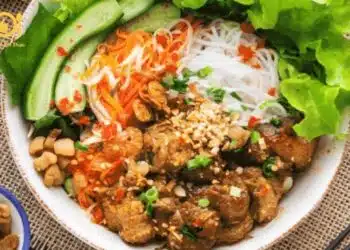 Điểm danh 4 quán bún thịt nướng Phan Văn Trị ngon bất bại