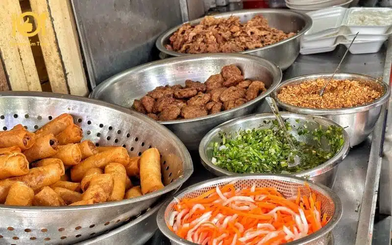Top 5 quán bún thịt nướng Quận 6 ngon mà giá siêu rẻ bạn nên ghé 10 bún thịt nướng quận 6