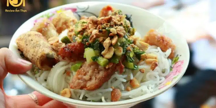 bún thịt nướng sư vạn hạnh