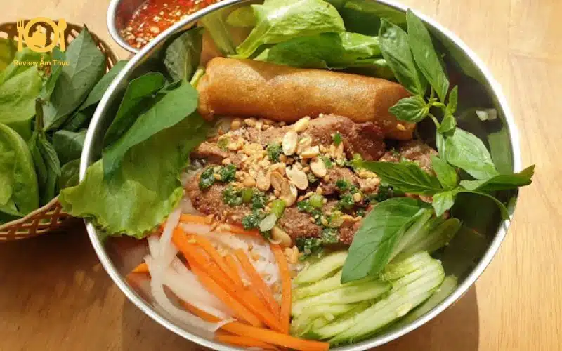 Top 3 quán bún thịt nướng Tô Hiến Thành nổi tiếng tại quận 10 7 bún thịt nướng tô hiến thành