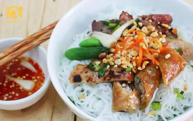 Top 4 quán bún thịt nướng Tôn Đản thơm ngon, giá bình dân 7 bún thịt nướng tôn đản