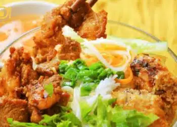 Top 4 quán bún thịt nướng Tôn Đản thơm ngon, giá bình dân