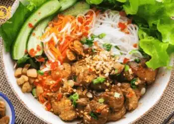cách làm bún thịt nướng bằng chảo