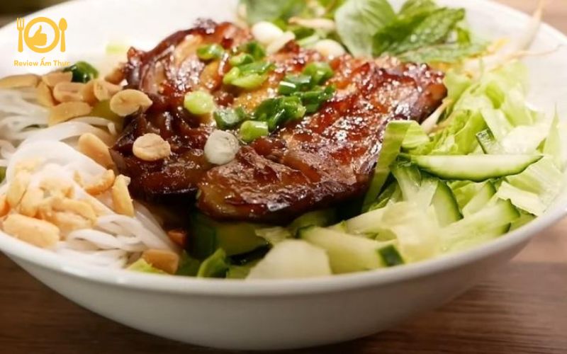Khám phá cách làm bún thịt nướng chay thơm ngon và dễ làm 9 bún thịt nướng chay