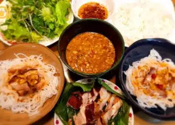 bún thịt nướng mắm nêm