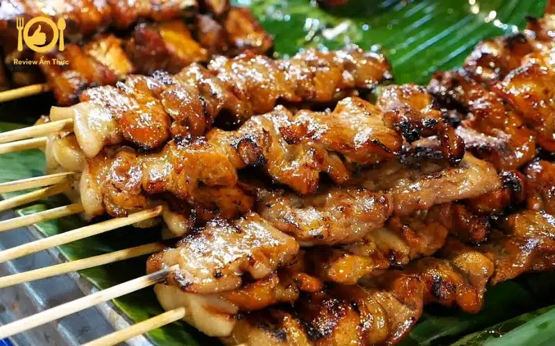 Bún thịt nướng xiên que: Bí quyết làm món ngon chuẩn vị 8 bún thịt nướng xiên que