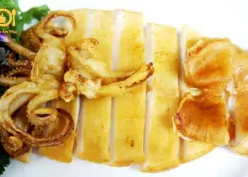 Tuyệt chiêu làm mực 1 nắng nướng muối ớt giòn thơm, cay nồng