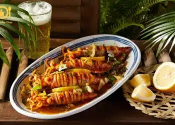 Hướng dẫn làm mực trứng nướng muối ớt mềm ngọt, cay thơm