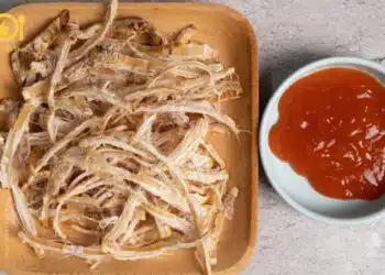 nướng khô mực bằng lò vi sóng