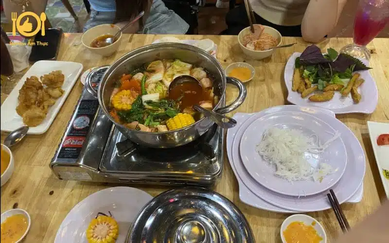 Review quán Lẩu Chay Hạnh Liên có gì mà lại hấp dẫn thực khách? 7 lau chay hanh lien 2