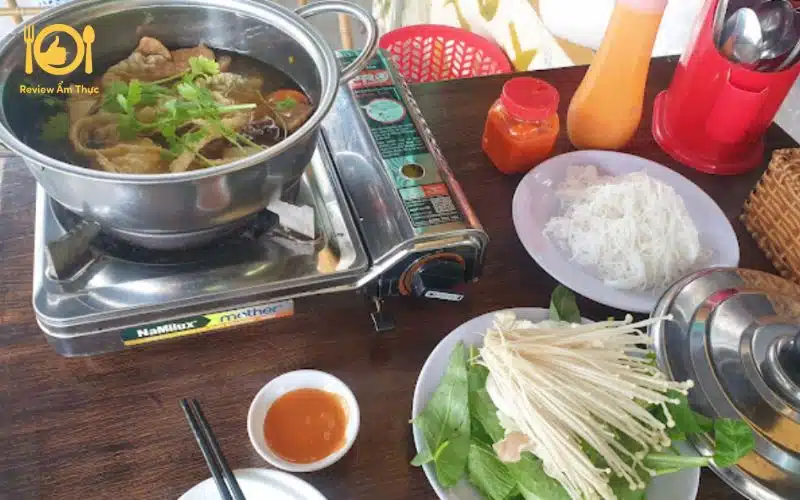 Review quán lẩu chay Hoằng Đạt- Có gì thu hút thực khách? 9 lẩu chay hoằng đạt