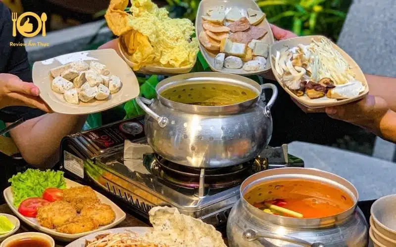 Review quán lẩu chay Nhà Nát Phú Nhuận có thực sự thú vị? 8 lẩu chay nhà nát