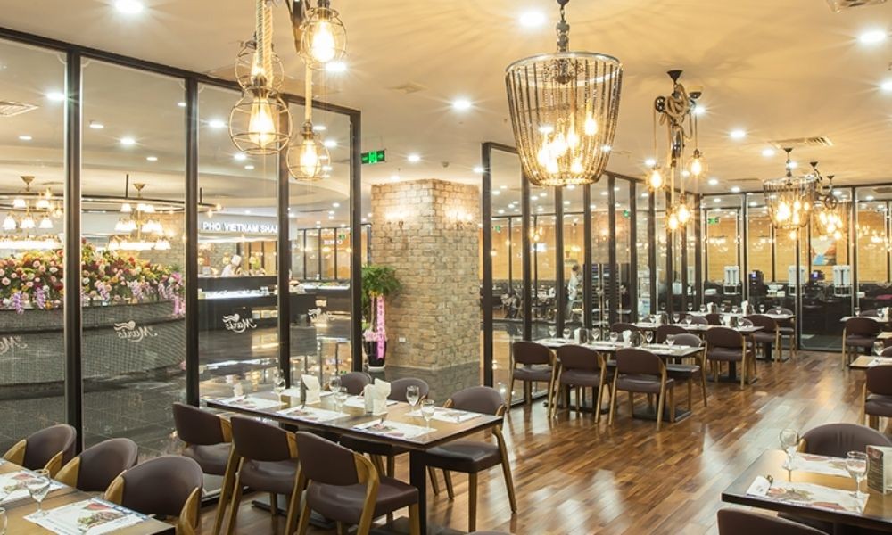 Khám Phá Thiên Đường Ẩm Thực: Tổng Hợp Các Quán Buffet Quận 2 Đáng Thử 44 Không gian rộng lớn của nhà hàng D’Maris Buffet, phù hợp cho các buổi tiệc đông người