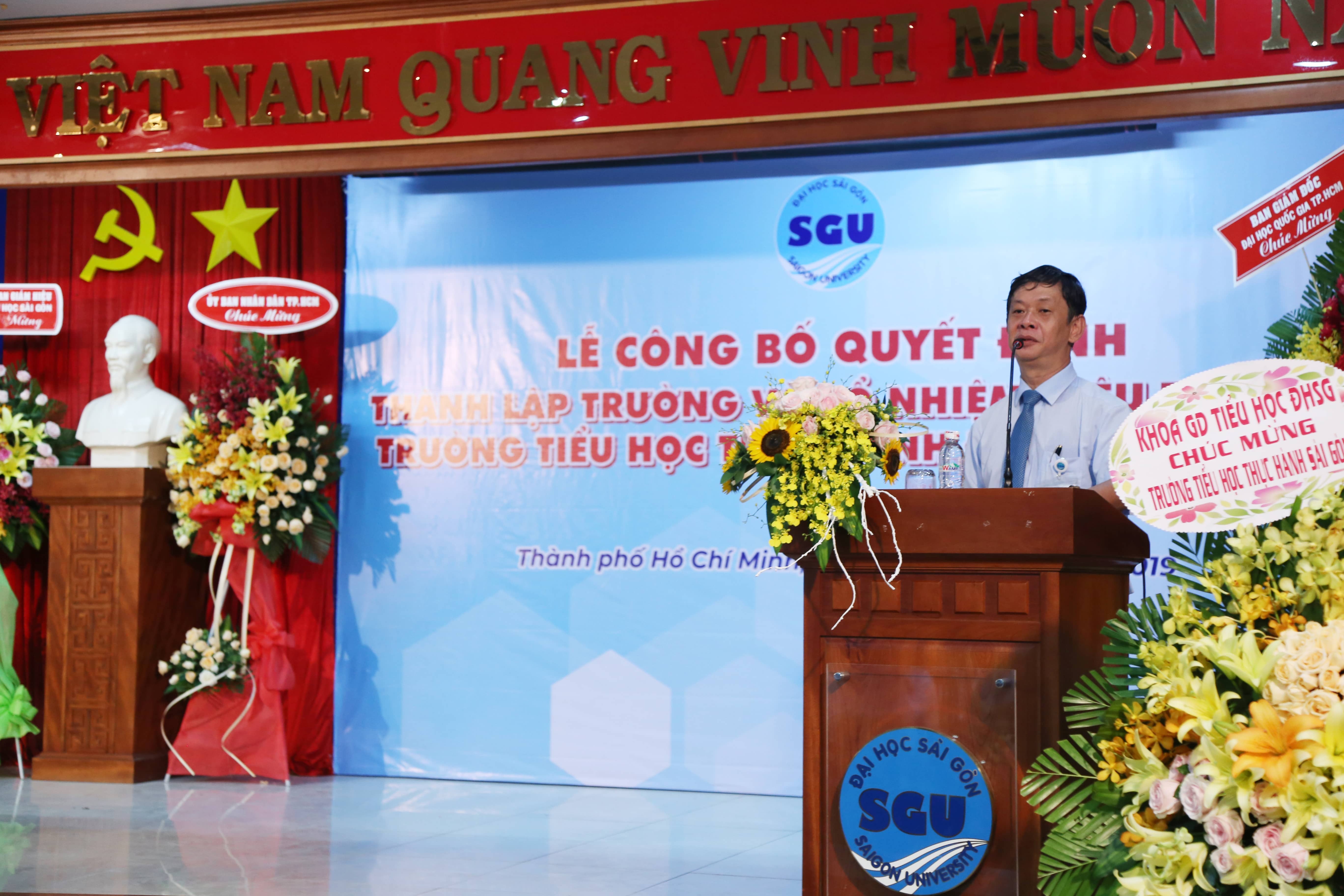Lễ Thành Lập Trường Tiểu Học Thực Hành Đại Học Sài Gòn: Bước Tiến Nâng Tầm Giáo Dục 20 Toàn cảnh buổi lễ công bố thành lập Trường Tiểu học Thực hành Đại học Sài Gòn