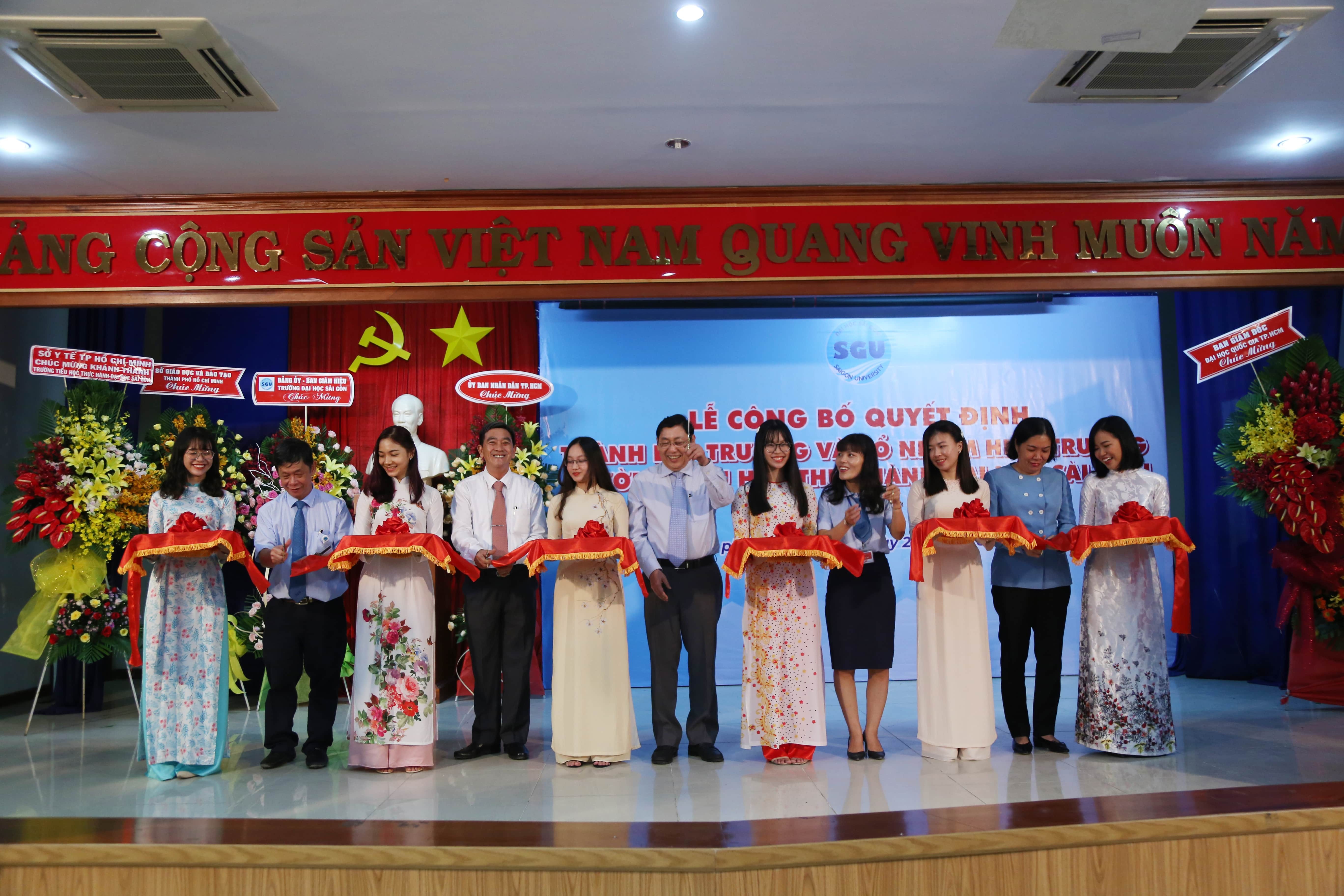 Lễ Thành Lập Trường Tiểu Học Thực Hành Đại Học Sài Gòn: Bước Tiến Nâng Tầm Giáo Dục 23 Hình ảnh chung về không gian buổi lễ thành lập Trường Tiểu học Thực hành