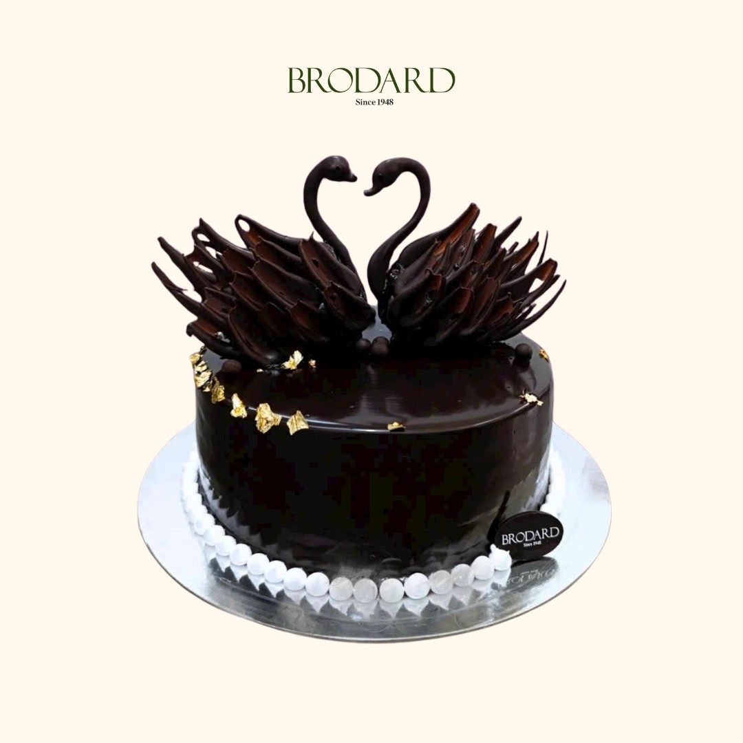 Brodard Mừng Xuân Bính Ngọ 2026: Hương Vị Truyền Thống, Sắc Hoa Tươi Mới 7 Bánh kem thiết kế đặc biệt của Brodard theo yêu cầu khách hàng