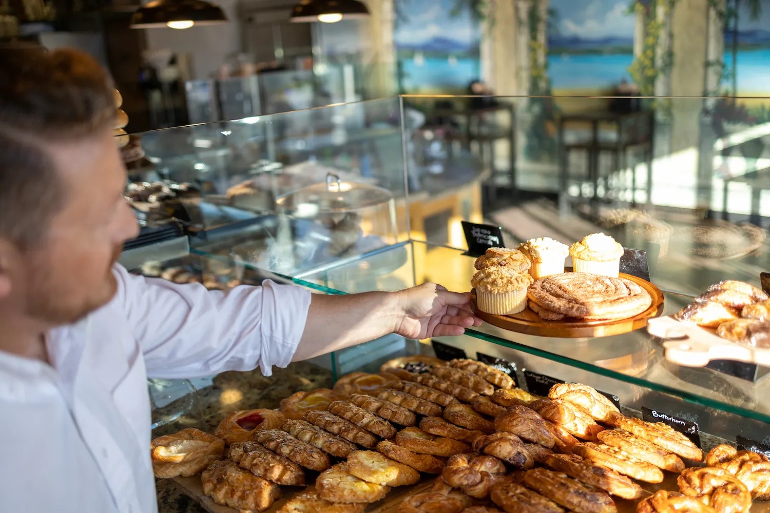 Một góc không gian ấm cúng tại Artisan Bakery Cafe