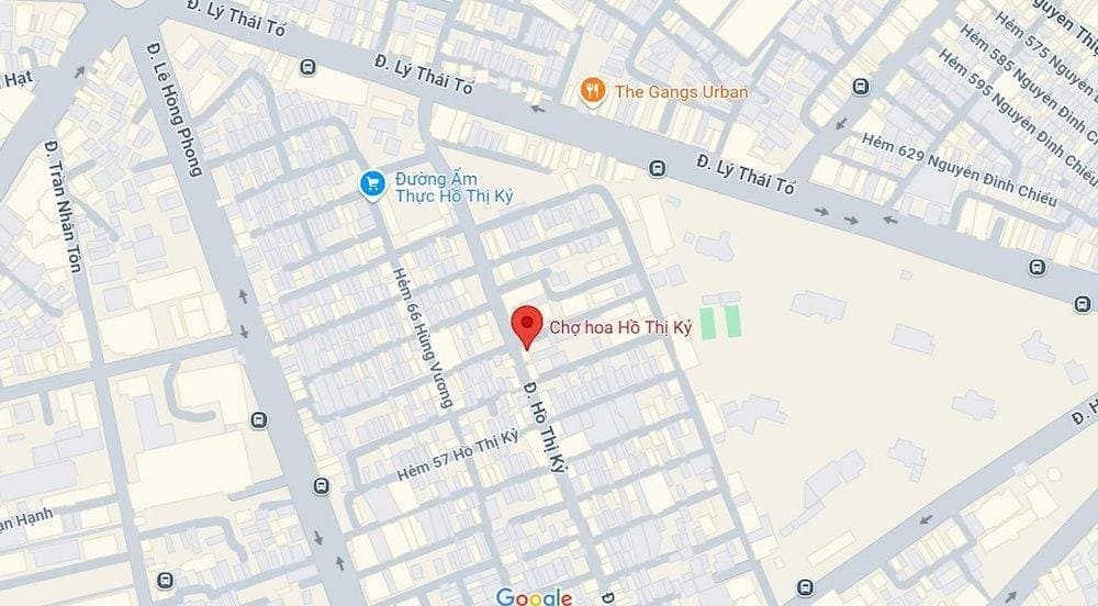 Review Ẩm Thực Chợ Hồ Thị Kỷ: Thiên Đường Món Ngon Xuyên Đêm Giữa Lòng Sài Gòn 8 Cổng chợ Hồ Thị Kỷ ẩn mình trong con hẻm nhỏ nhưng giao thông thuận tiện với các trục đường chính