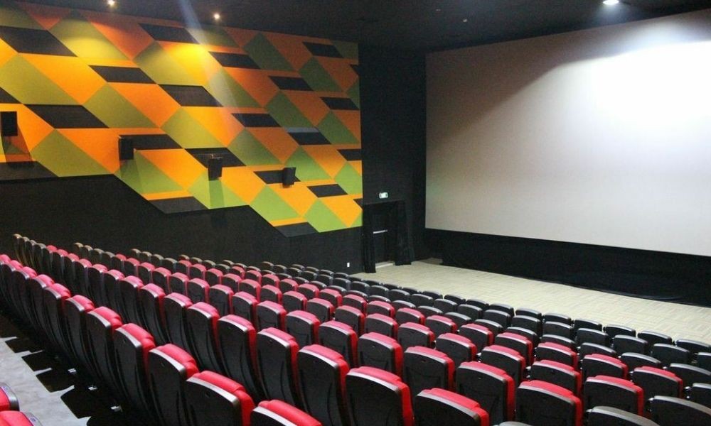 Rạp chiếu phim BHD Quận 9 với màn hình lớn và chất lượng âm thanh Dolby Surround