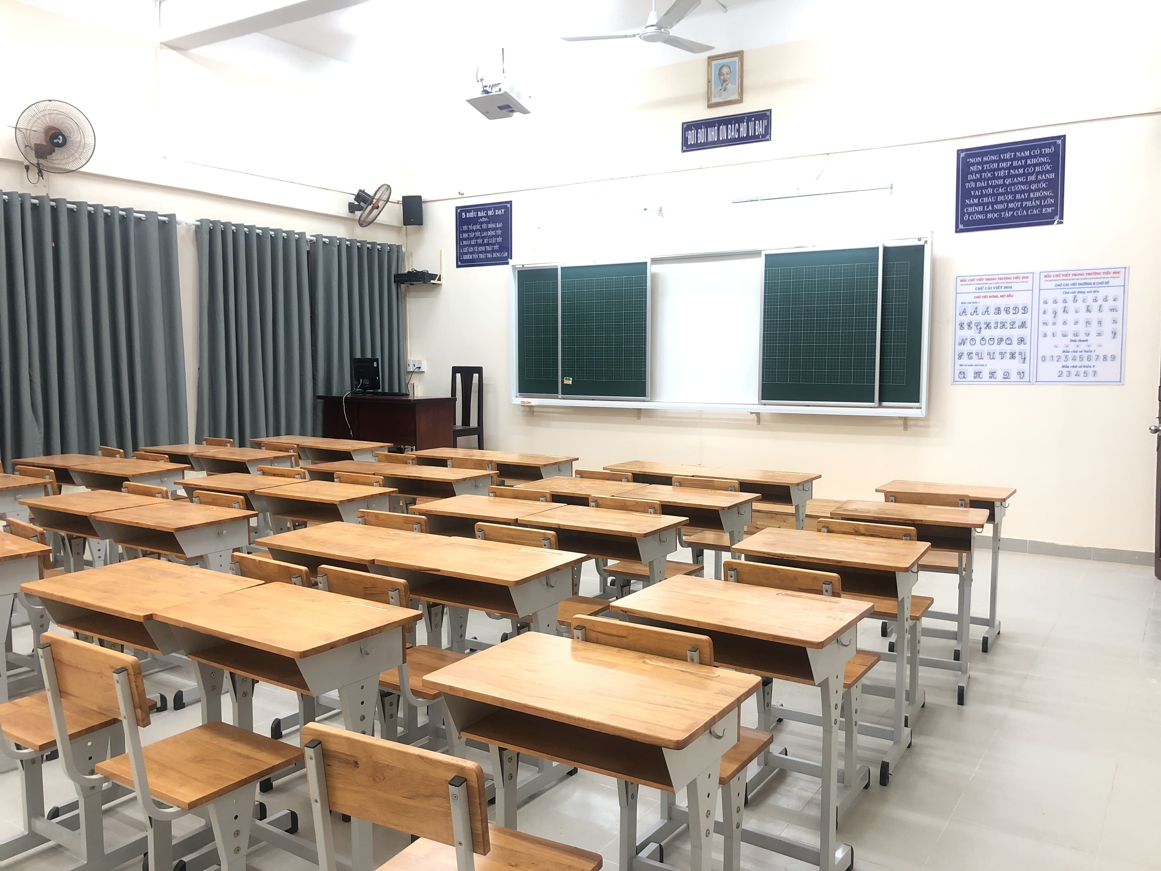 Lễ Thành Lập Trường Tiểu Học Thực Hành Đại Học Sài Gòn: Bước Tiến Nâng Tầm Giáo Dục 24 Lớp học được trang bị hiện đại tại Trường Tiểu học Thực hành Đại học Sài Gòn