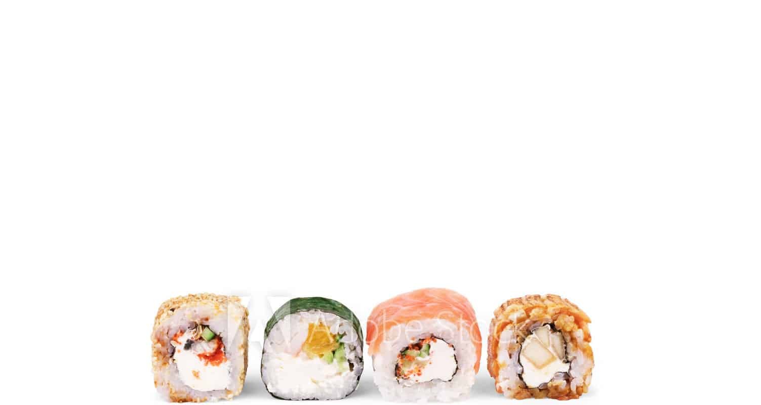 Khám Phá Khu Phố Nhật San Francisco: Cánh Cửa Dẫn Lối Đến Trái Tim Văn Hóa Nhật Bản 10 Một mâm sushi đa dạng với các loại cá và nguyên liệu tươi ngon