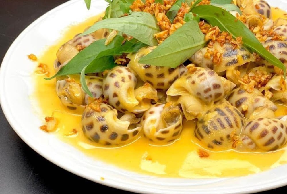 Ốc hương hoàng kim có vị béo thơm của trứng muối