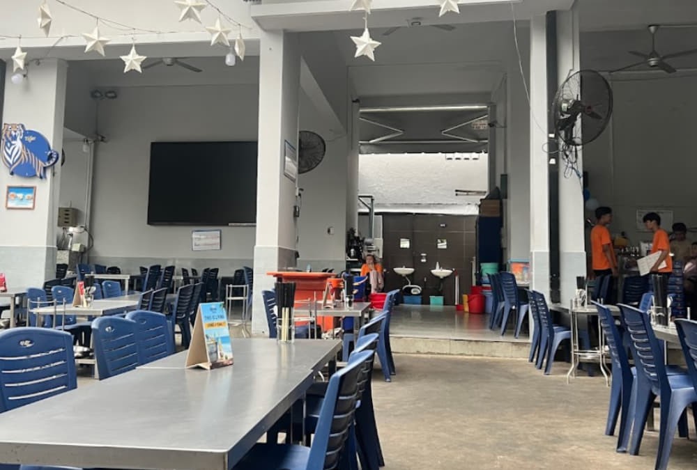 Khám Phá Top 10+ Quán Ốc Thủ Đức Ngon "Nhức Nách" Với Menu Đa Dạng 10 Ốc Nhớ Sài Gòn với không gian phục vụ hơn 100 khách