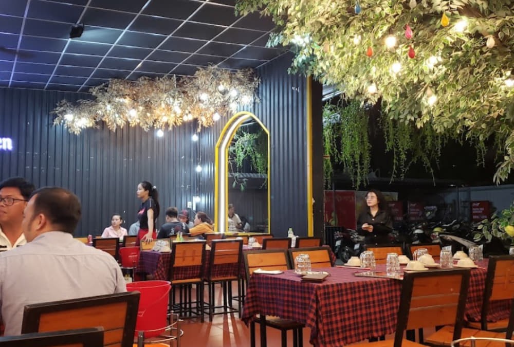 Khám Phá Top 10+ Quán Ốc Thủ Đức Ngon "Nhức Nách" Với Menu Đa Dạng 9 Không gian quán lịch sự tại quán ốc Sam Thủ Đức