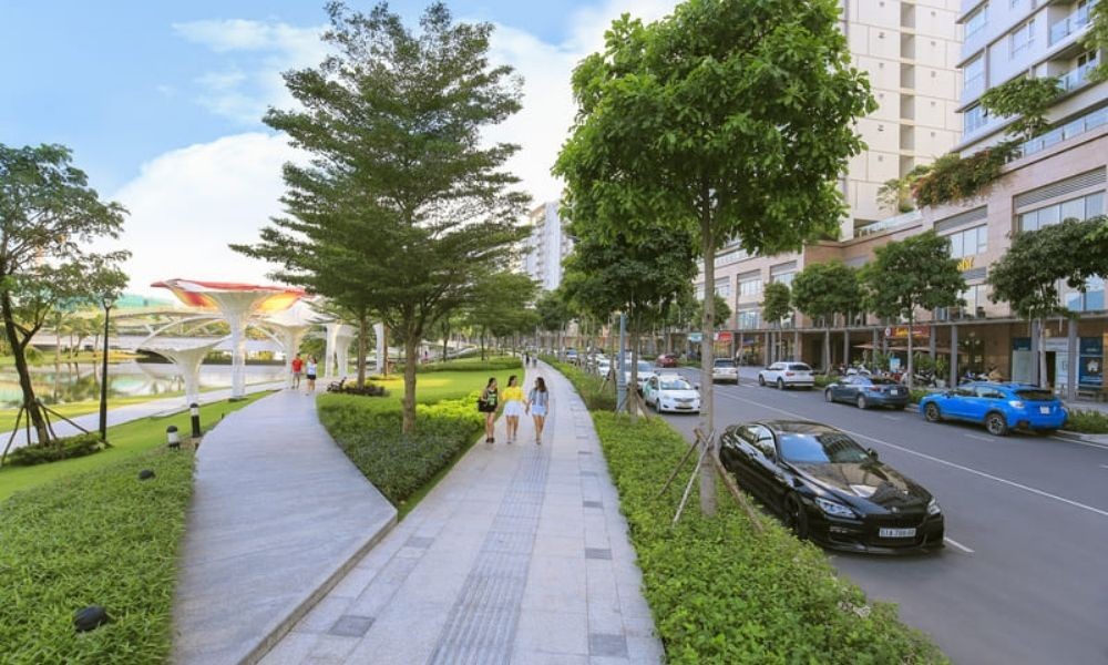 Công viên Sala: Lá Phổi Xanh Giữa Lòng Sài Gòn Đầy Sức Sống 19 Cổng vào công viên khu đô thị Sala mở cửa 24/24 tất cả các ngày trong tuần
