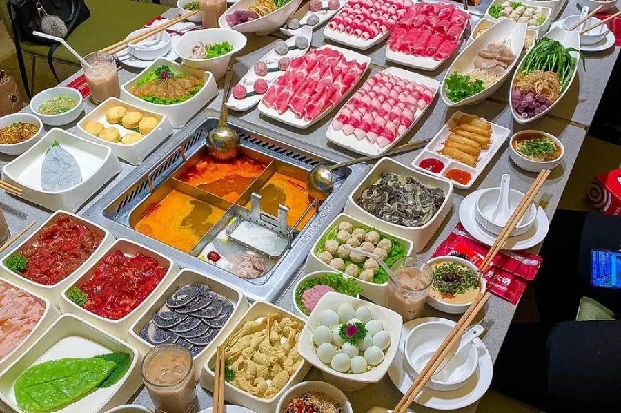 Haidilao Crescent Mall: Trải Nghiệm Lẩu Cao Cấp và Dịch Vụ Độc Đáo Tại Quận 7 7 Menu và giá các combo lẩu hấp dẫn tại Haidilao Crescent Mall