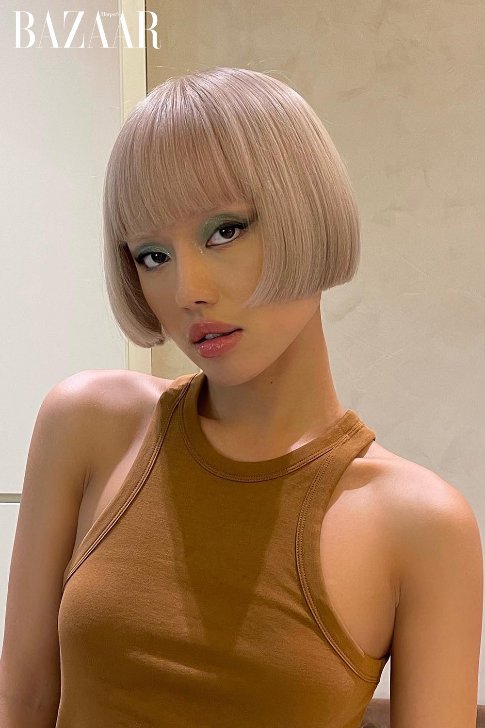 Top 7 Hair Salon Uy Tín và Chất Lượng Hàng Đầu Sài Gòn Cho Mùa Lễ Hội 11 Mái tóc nhuộm màu nổi bật với kỹ thuật cắt layer tinh tế, do stylist của 893’s Hairstyles thực hiện