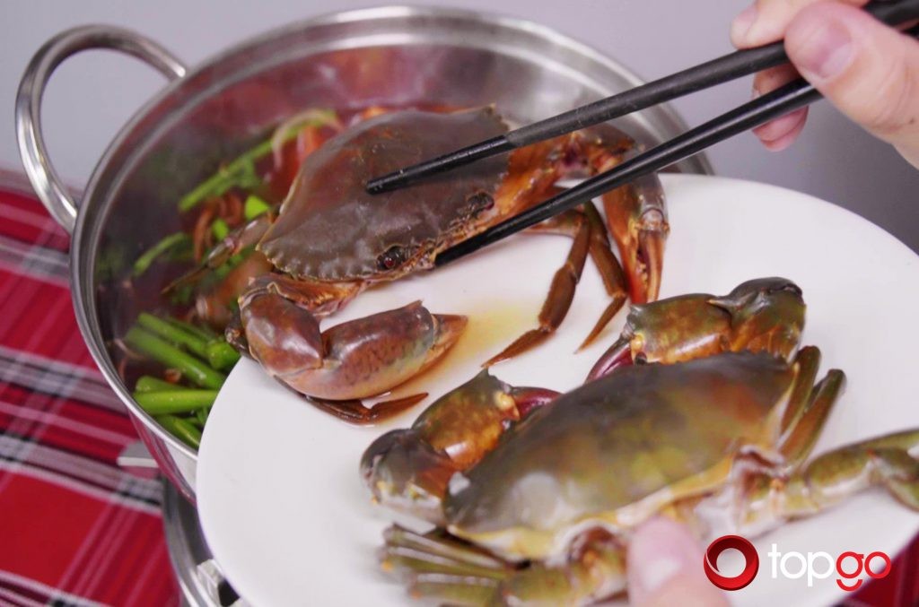 Lẩu Cua Đất Mũi: Khám phá hương vị Cà Mau trứ danh giữa lòng Sài Gòn 7 Nồi lẩu cua Đất Mũi nóng hổi, nghi ngút khói