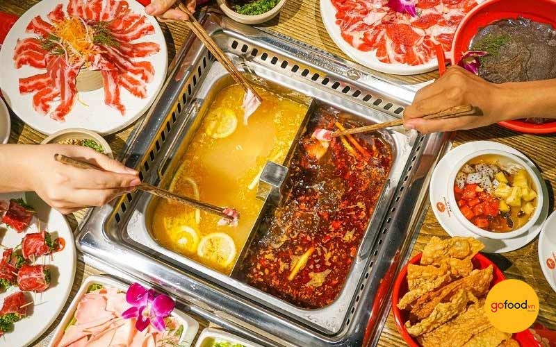 Nồi lẩu Tứ Xuyên cay tê đặc trưng tại nhà hàng Haidilao