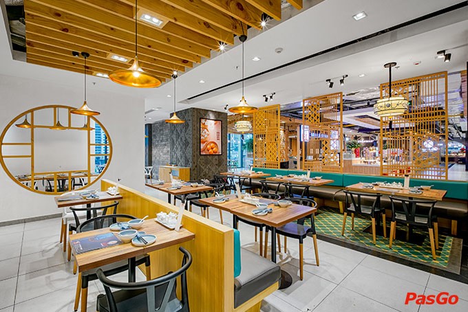 Khám Phá Dimsum Hào Uyển Estella Place: Tinh Hoa Ẩm Thực Quảng Đông Giữa Lòng Sài Gòn 7 Không gian nhà hàng Hào Uyển được thiết kế hiện đại và ấm cúng