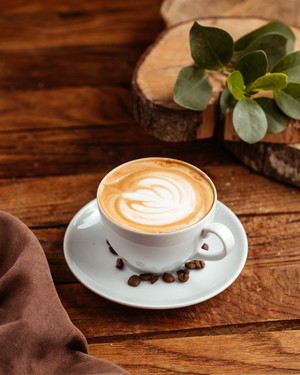 Du Miên Garden Cafe: Ốc Đảo Xanh Mát Giữa Lòng Sài Gòn 7 Ly Espresso Latte thơm ngon tại Du Miên Garden Cafe