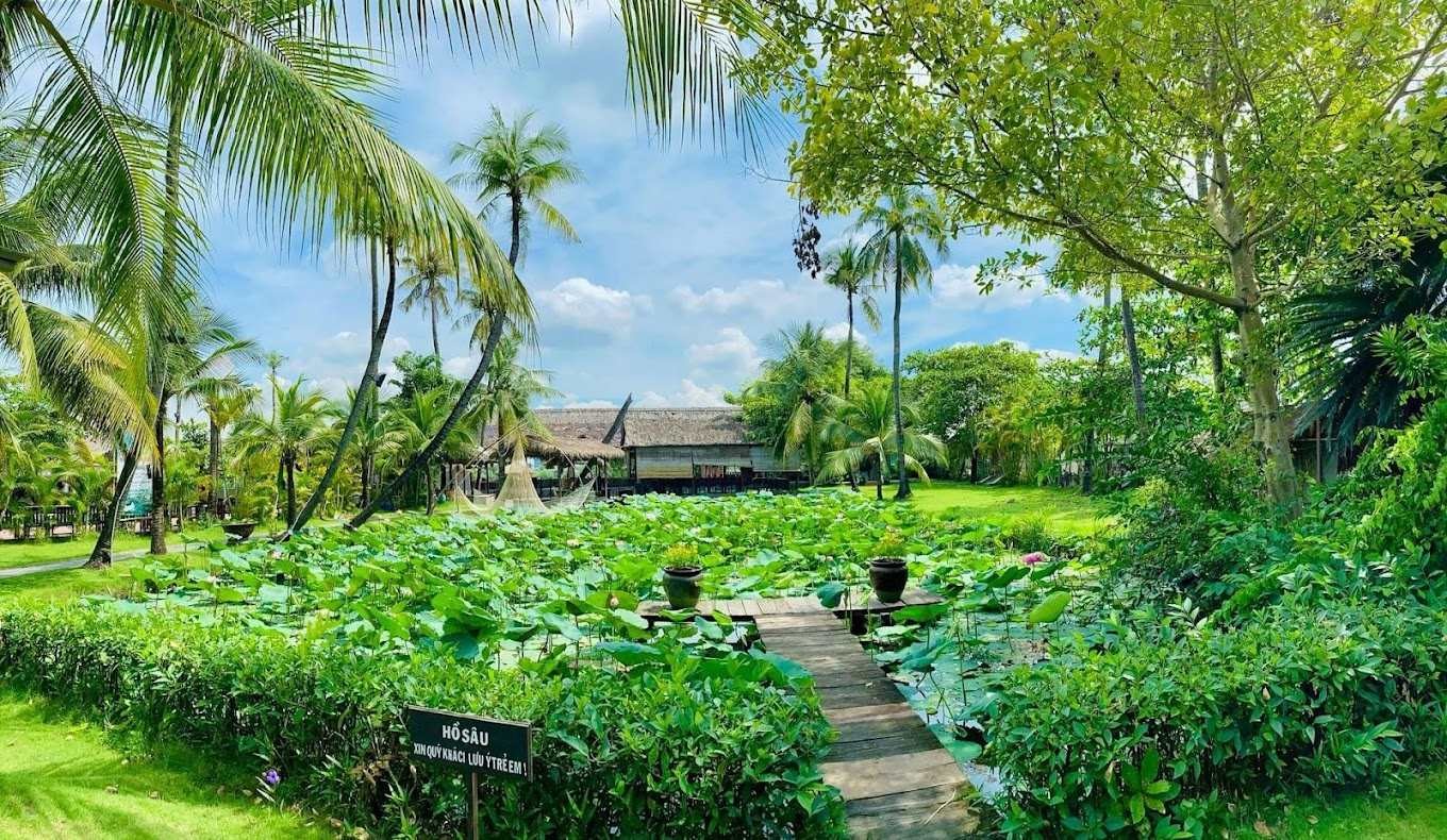 Khám Phá Top 12 Khu Du Lịch Sinh Thái TPHCM: Thiên Đường Xanh Giữa Lòng Đô Thị 16 Không gian xanh mát giúp du khách được thư giãn và tận hưởng sau những bộn bề của cuộc sống