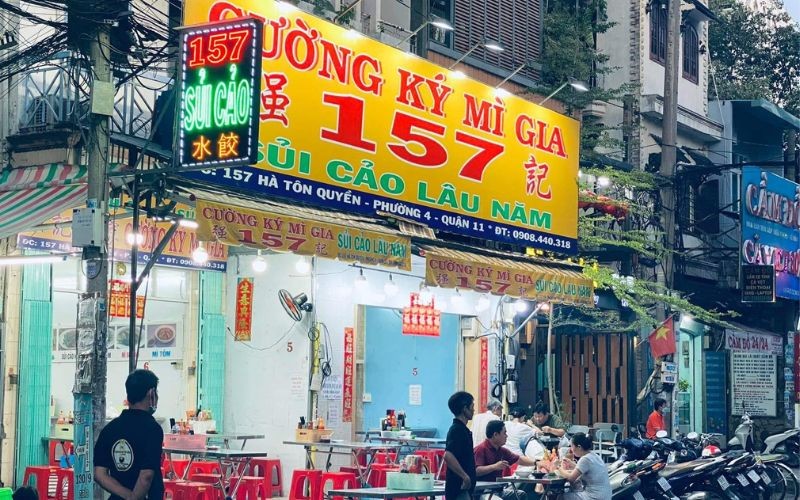 Phố Sủi Cảo Hà Tôn Quyền: Thiên Đường Ẩm Thực Hoa Giữa Lòng Sài Gòn 11 Quán Cường Ký Mì Gia với món mì và sủi cảo đậm chất Hoa