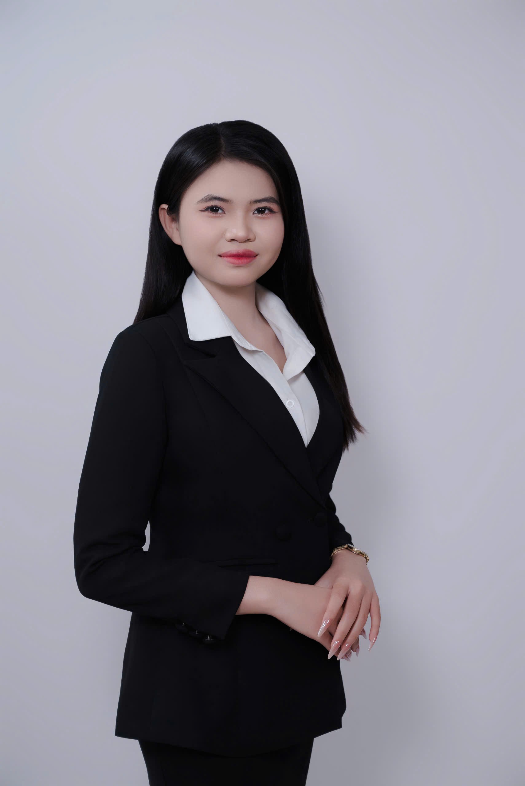 Tuyển Sinh BKC: Kiến Tạo Tương Lai Vững Chắc Với Giáo Dục Nghề Nghiệp Chất Lượng 7 Cựu sinh viên Hứa Thị Thanh Thủy thành công trong vai trò biên – phiên dịch