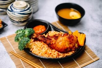 Sài Gòn có nhiều món ngon bán về đêm để bạn tha hồ lựa chọn