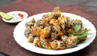 Khám phá 19 Quán Ăn Khuya Sài Gòn Ngon Nức Tiếng Không Thể Bỏ Lỡ 20 Món ngon của quán Ốc Sữa