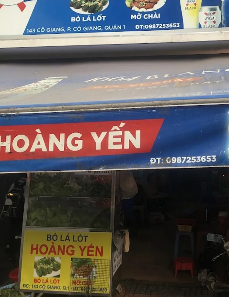 Khám Phá 4 Quán Bò Lá Lốt Ngon "Phải Thử" Tại TP.HCM 9 Đĩa bò lá lốt nóng hổi vừa ra lò, với màu xanh của lá và vàng óng của thịt