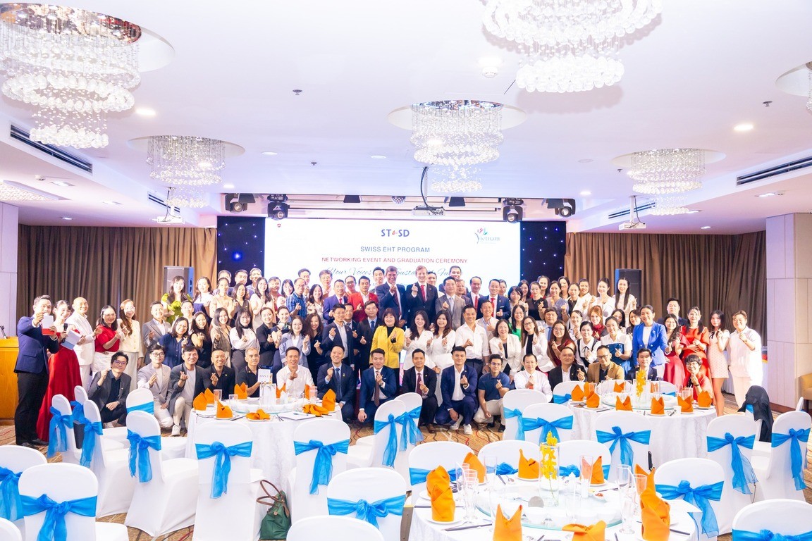 Học Du lịch tại Cao đẳng Du lịch Sài Gòn: Khởi Đầu Vững Chắc Cho Sự Nghiệp Bền Vững 9 Sự kiện trao chứng nhận chương trình đào tạo Quản trị Du lịch và Khách sạn Swiss EHT