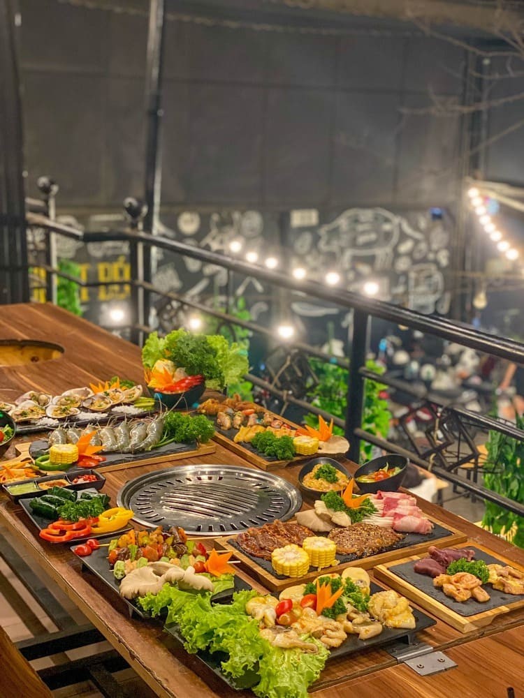 Top 10 Quán Buffet Nướng Thủ Đức Ngon Rẻ, Đáng Thử Nhất 2024 10 Không gian Buffet Béo Thủ Đức rộng rãi, thoải mái
