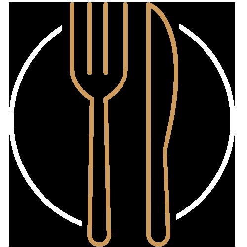 Khám Phá Thực Đơn Đa Dạng tại Lucky's Steakhouse Bay City: Trải Nghiệm Ẩm Thực Tuyệt Hảo 4 Chiếc dĩa và dao đặt trên đĩa ăn trắng, biểu tượng cho trải nghiệm ẩm thực tại Lucky's Steakhouse