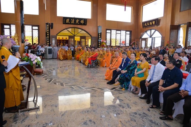 Khánh Thành Thảo Đường Thiền Tự: Dấu Ấn Văn Hóa Việt - Hoa Tại TP.HCM 5 Quang cảnh trang nghiêm của buổi lễ khánh thành Thảo Đường Thiền Tự